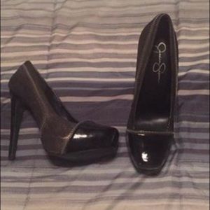 Jessica Simpson stilettos
